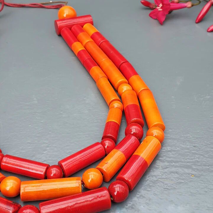 Beautifully Hand crafted seasons gift from the land of Channapatna. These Boho Wooden Adjustable Necklaces are going to be a great festive fashion concept for you !

They are made of sustainable wood with lacquered finish has a distinctive, nostalgic style. Each and every color is completely safe and are made from non-toxic vegetable colors.